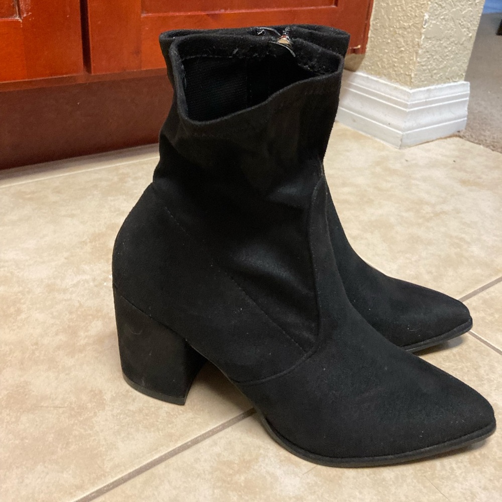 Lulus Size 8 Booties